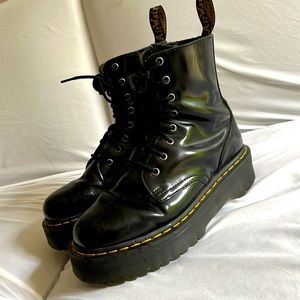 Dr. Martens Jadon Boot